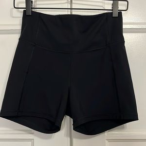 All in Motion Bike Short 4” Inseam (S)